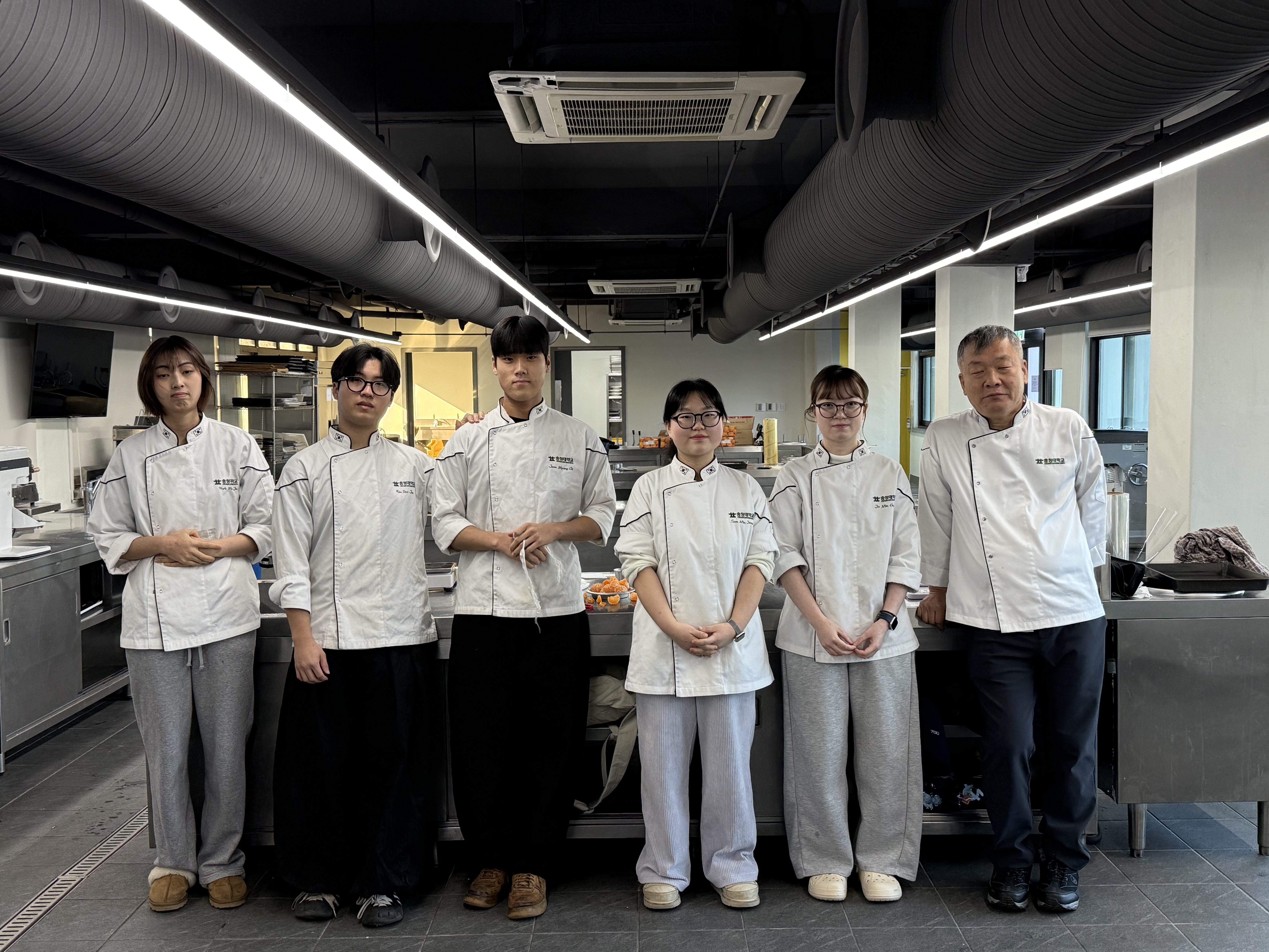 게시물의 1번째 이미지 - 하단 참조